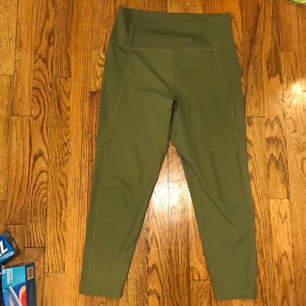 NWOT Girlfriend Collective OLIVE High-Rise Legging